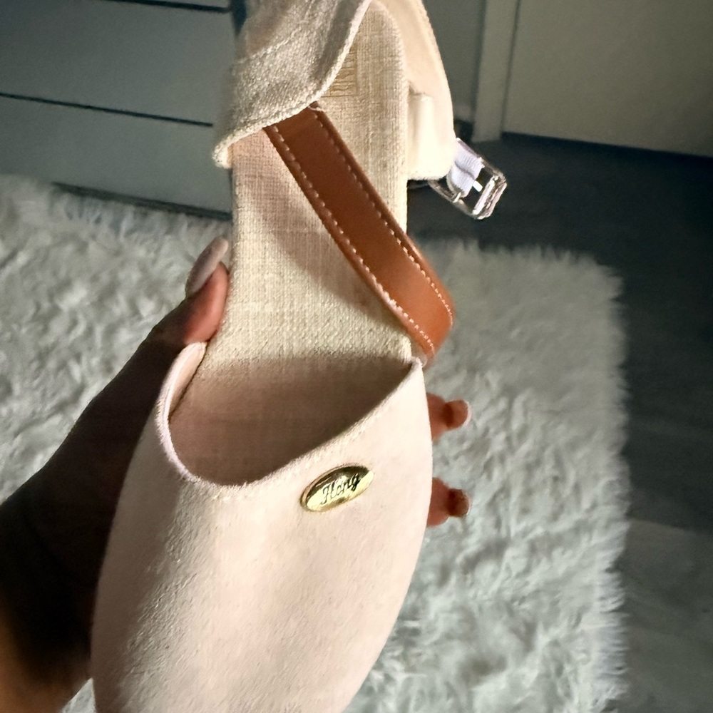 Elegant Cream Women's Shoes